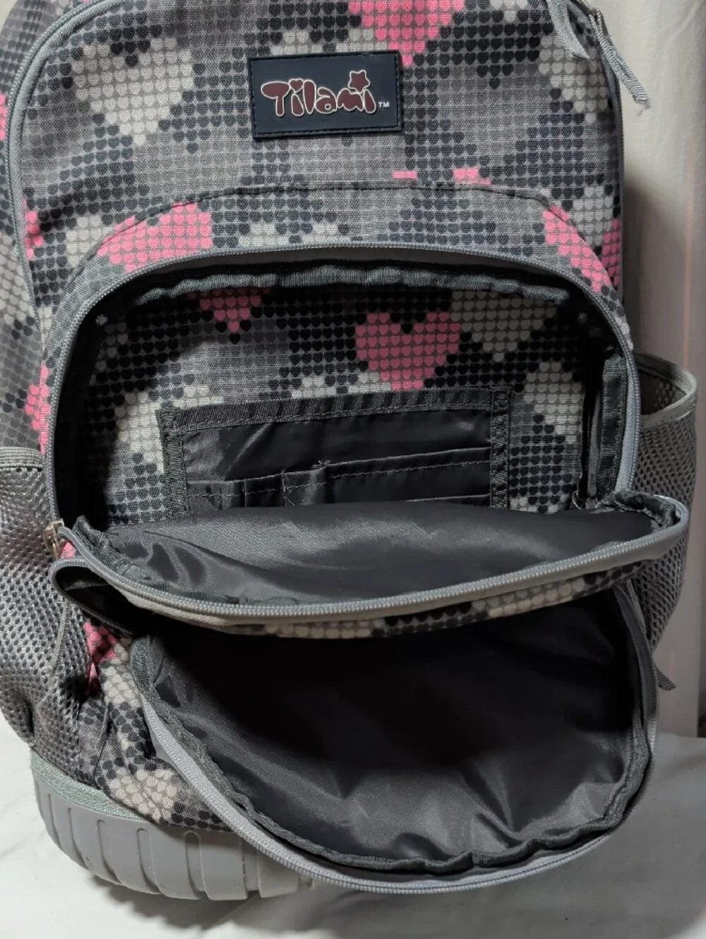 Tilami Girls Gray & Pink Heart Print Backpack With Wheels And Pull Handle